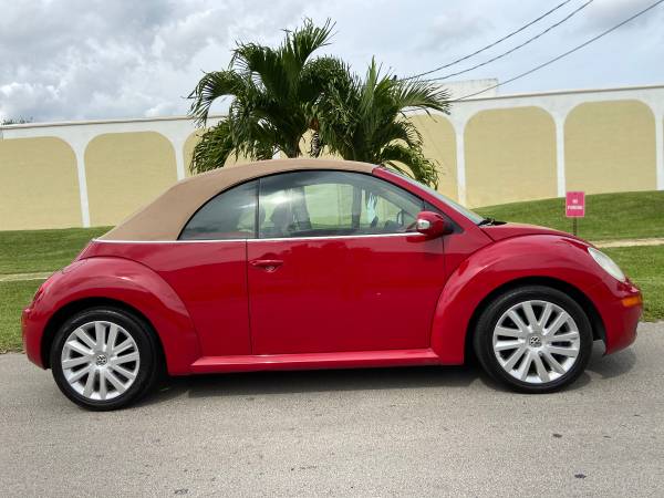 2008 VOLKSWAGEN NEW BEETLE CONVERTIBLE LIKE NEW, ONLY $1000 DOWN!!! for sale in Hollywood, FL – photo 2