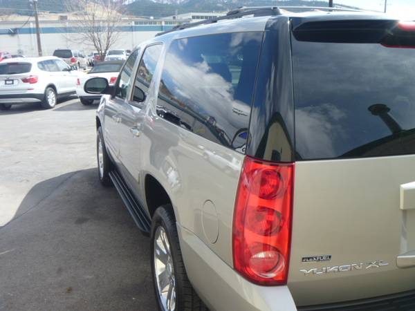 2008 GMC YUKON XL SLT - - by dealer - vehicle for sale in Missoula, MT – photo 4