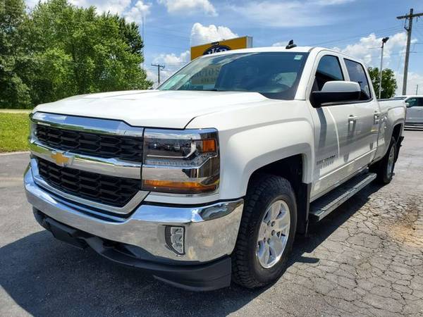 2016 Chevrolet Silverado 1500 Crew Cab 4WD LT Pickup 4D 6 1/2 ft Trade for sale in Harrisonville, MO – photo 2
