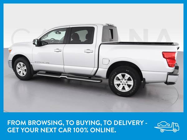 2018 Nissan Titan Crew Cab SV Pickup 4D 5 1/2 ft pickup Silver for sale in Washington, District Of Columbia – photo 5