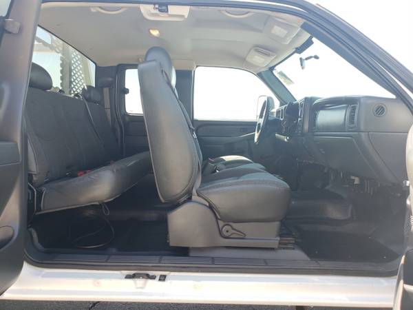 06 CHEVY SILVERADO 3500 EXTENDED "17k MILES" CONTRACTORS UTILITY TRUCK for sale in Bakersfield, CA – photo 20