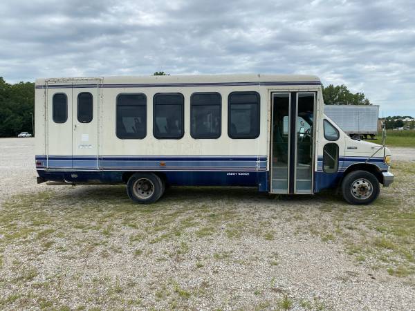 1994 Ford Econoline Shuttle for sale in Topeka, KS – photo 5