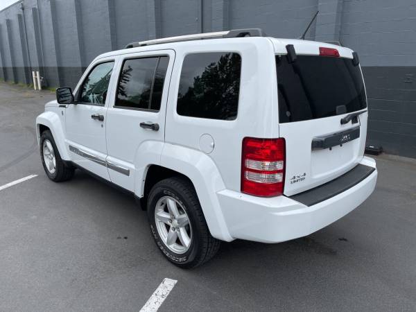 2012 Jeep Liberty 4x4 4WD Limited 4dr SUV - - by for sale in Lynnwood, WA – photo 3