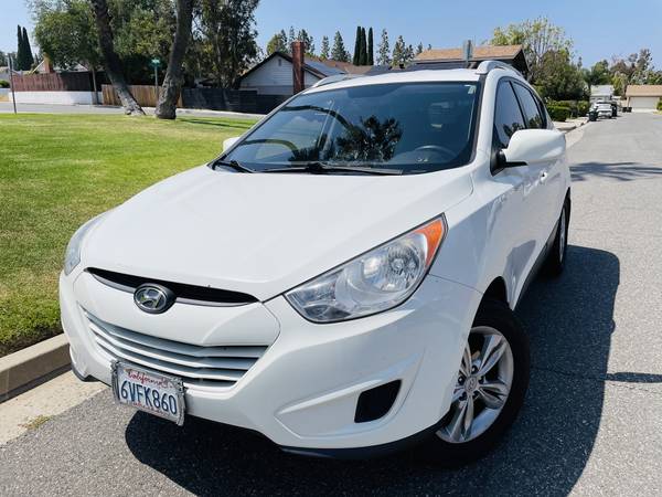 2011 Hyundai Tucson GLS LOADED CLEAN TITLE for sale in San Clemente, CA – photo 2