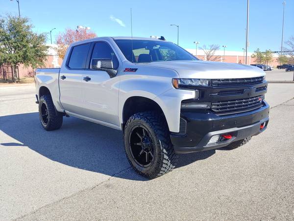 2020 CHEVROLET SILVERADO TRAIL BOSS 4X4 LOW MILES! 1 OWNER! LIFTED!... for sale in Norman, TX – photo 2