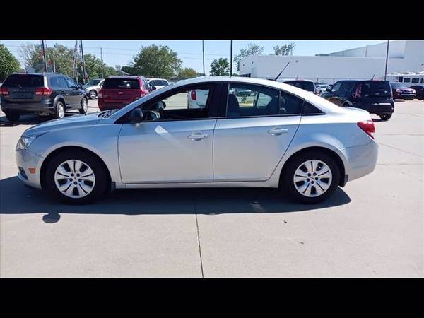 2013 Chevrolet Chevy Cruze LS - - by dealer - vehicle for sale in Wichita, KS – photo 2
