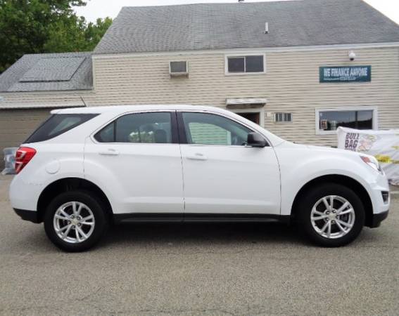 OPEN! 2017 Chevy Chevrolet Equinox LS AWD Loaded IPOD 1-Owner - cars... for sale in Hampton Falls, MA – photo 3