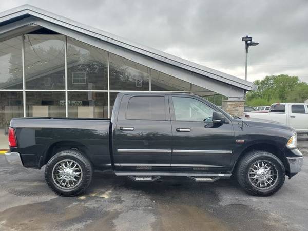 2016 Ram 1500 Crew Cab 4WD Big Horn Pickup 4D 5 1/2 ft Trades Welcome for sale in Harrisonville, MO – photo 3