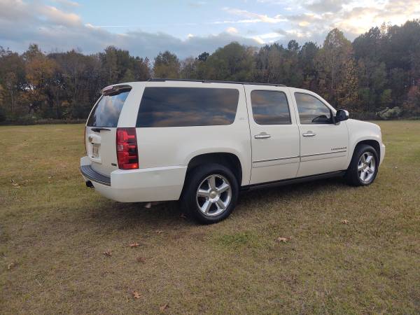 2012 Suburban LTZ 4WD tow package - cars & trucks - by owner -... for sale in Ridgeland, MS – photo 4