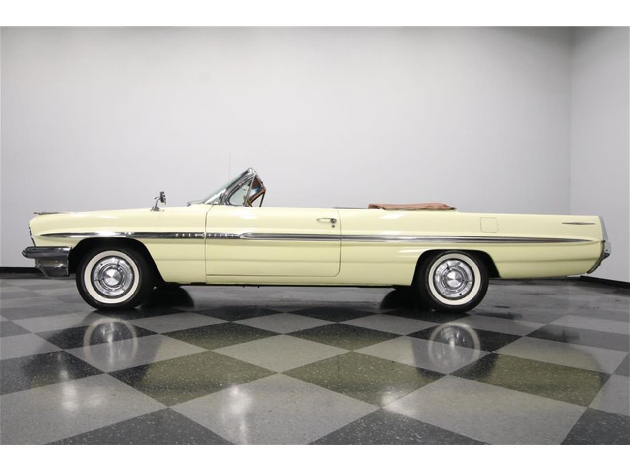 1961 Pontiac Bonneville for sale in Lutz, FL – photo 25