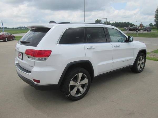 2016 Jeep Grand Cherokee Limited suv White for sale in Marengo, IA – photo 3