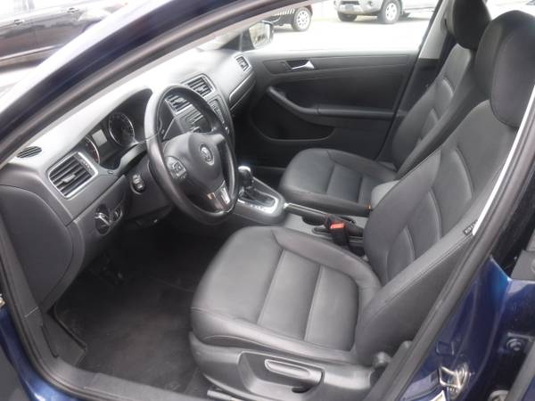 2012 Volkswagen Jetta Sedan 4dr Auto SE w/Convenience Sunroof PZEV for sale in Vestal, NY – photo 12