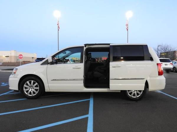 2013 Chrysler Town & Country - Financing Available! - cars & trucks... for sale in Fishers, IN – photo 14