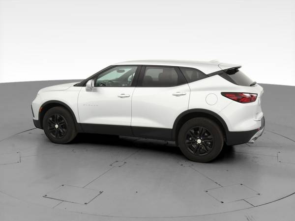 2020 Chevy Chevrolet Blazer 2LT Sport Utility 4D suv Silver -... for sale in Van Nuys, CA – photo 6