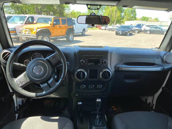 2017 JEEP WRANGLER UNLIMITED SPORT 4X4 4DR SUV - - by for sale in Springfield, IL – photo 13