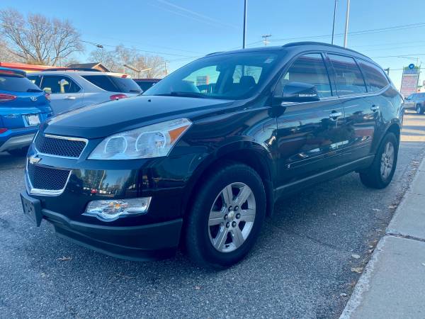 2010 Chevrolet Traverse LT Sunroof 2nd Row Buckets 2 Owner Clean... for sale in Wausau, WI – photo 3