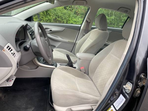 2010 TOYOTA COROLLA // 5 SPEED // SUPER SALE PRICE!! - cars & trucks... for sale in East Derry, NH – photo 7