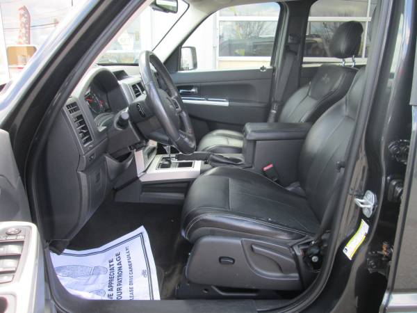 2010 JEEP LIBERTY LIMITED V6 4X4 ONLY 120025 MILES VERY NICE - cars for sale in East Providence, RI – photo 9