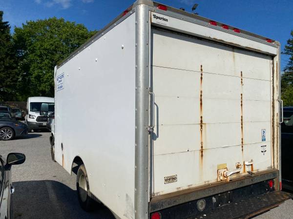 2006 Chevy box truck - - by dealer - vehicle for sale in Baltimore, MD – photo 4