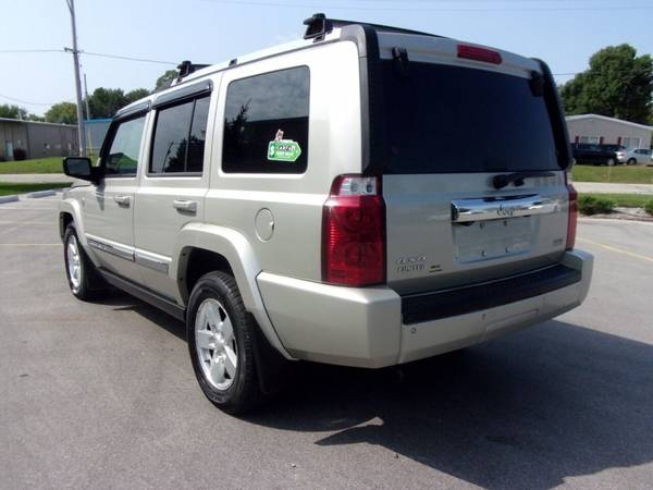 2007 Jeep Commander Limited 4dr SUV 4WD - cars & trucks - by dealer... for sale in Waukesha, WI – photo 9