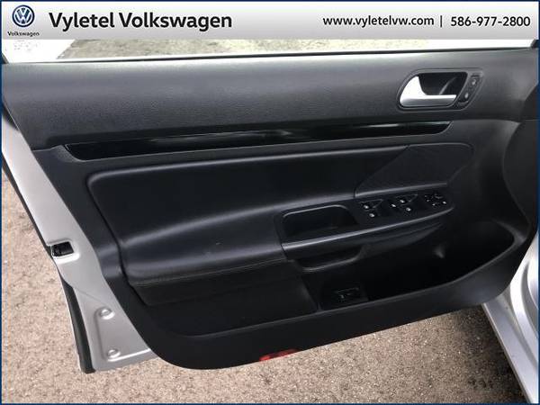 2014 Volkswagen Jetta SportWagen wagon 4dr DSG TDI - Volkswagen... for sale in Sterling Heights, MI – photo 15
