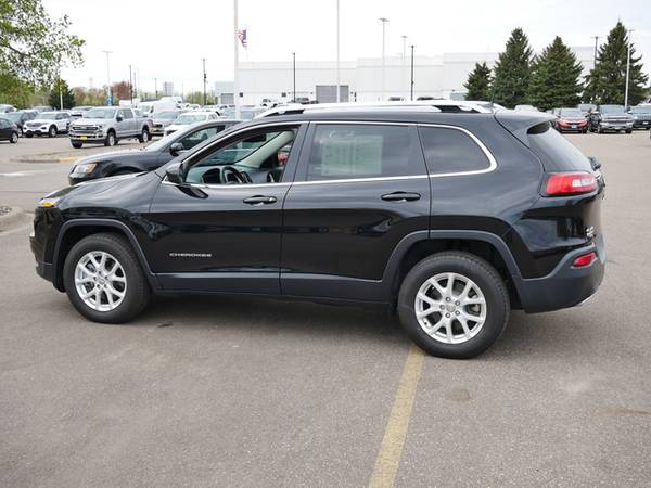 2018 Jeep Cherokee Latitude - - by dealer - vehicle for sale in Coon Rapids, MN – photo 7
