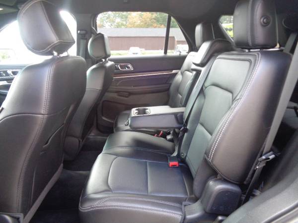 OPEN! 2017 Ford Explorer Limited 4x4 NAV Leather 7-Pass Clean - cars... for sale in Hampton Falls, NH – photo 9