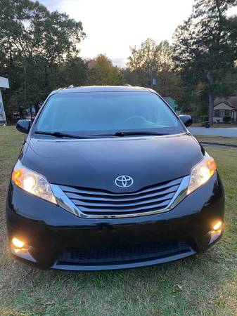 2014 TOYOTA SIENNA LIMITED.LEATHER.SUNROOF.BACK UP CAMERA.1 OWNER. -... for sale in Marietta, GA – photo 2