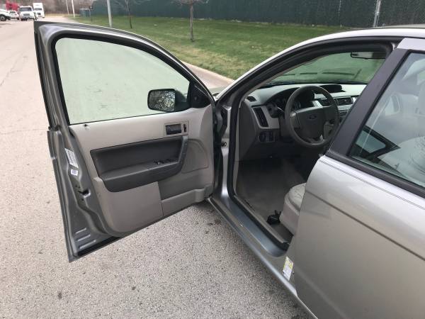 2008 Ford Focus SE 4 Cylinder 133k Original Miles - cars & trucks -... for sale in Hickory Hills, IL – photo 14