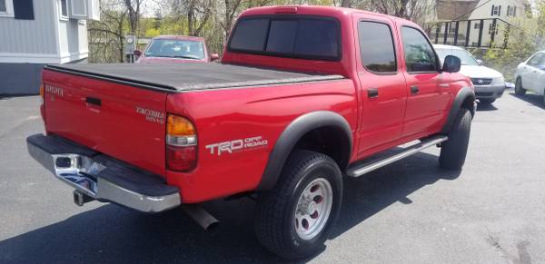 2004 Toyota Tacoma SR5 4x4 quad cab - - by dealer for sale in Worcester, NY – photo 8
