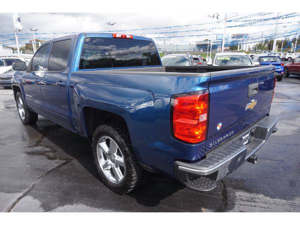 2016 Chevrolet Chevy Silverado 1500 4WD Crew Cab 143.5 LT w/1LT -... for sale in Knoxville, TN – photo 6