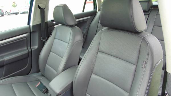 2009 VW JETTA SE WAGON LEATHER PANO LOADED for sale in Watertown, NY – photo 9