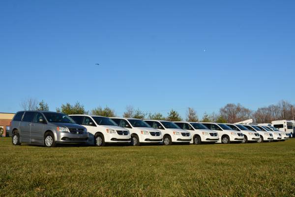 2014 Dodge Grand Caravan Braun Mobility Van Liquidation Sale! - cars... for sale in Crystal Lake, IN – photo 2