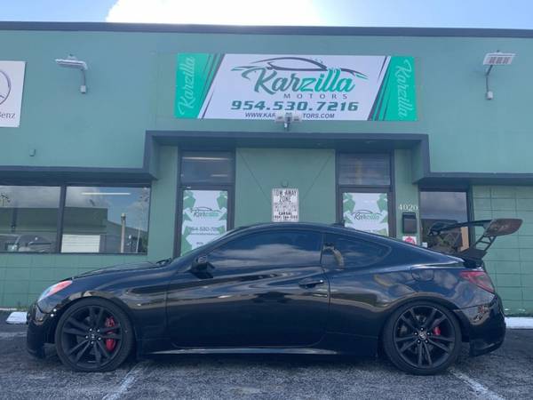 2010 Hyundai Genesis Coupe 2 0T Track 2dr Coupe - - by for sale in Oakland park, FL – photo 10