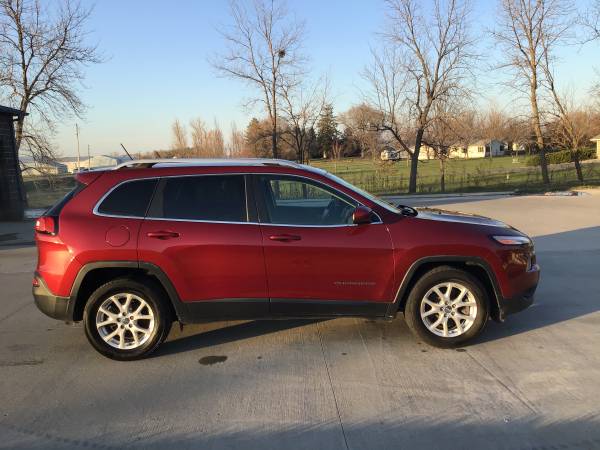 Red 2016 Jeep Cherokee Latitude (70,000 Miles) - cars & trucks - by... for sale in Dallas Center, IA – photo 17