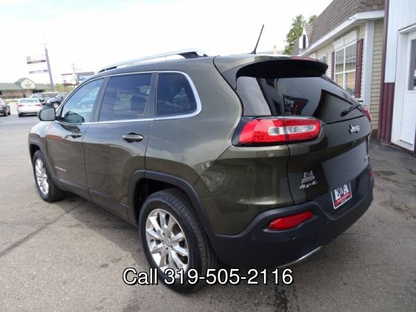 2014 Jeep Cherokee 4WD Limited - - by dealer - vehicle for sale in Waterloo, IA – photo 4