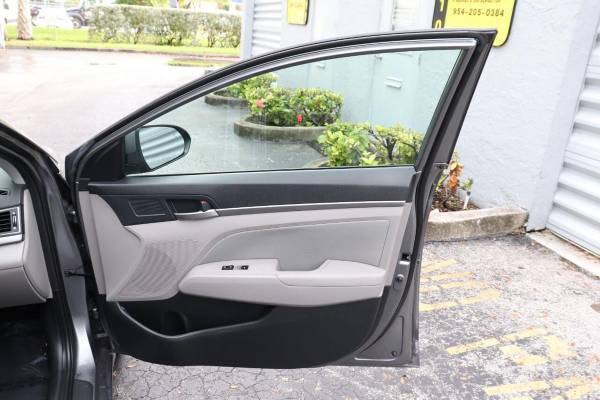 2018 Hyundai Elantra SE 4dr Sedan 6A (US) * $999 DOWN * U DRIVE! *... for sale in Davie, FL – photo 19