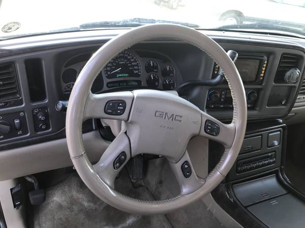 2004 GMC Yukon Dinali - cars & trucks - by owner - vehicle... for sale in Birnamwood, WI – photo 11