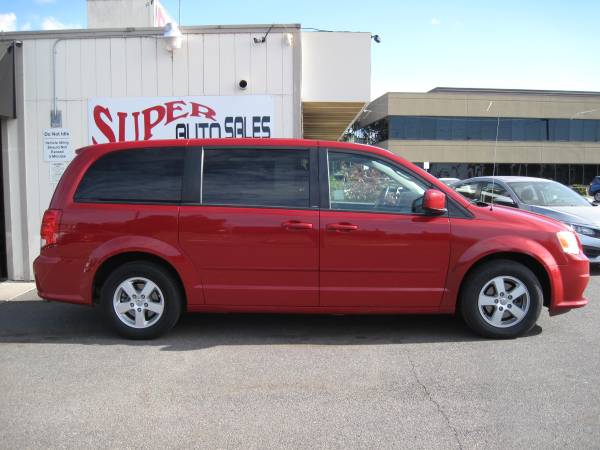 1495 Down & 295 Per Month on this 2013 DODGE GRAND CARAVAN SXT for sale in Modesto, CA – photo 6