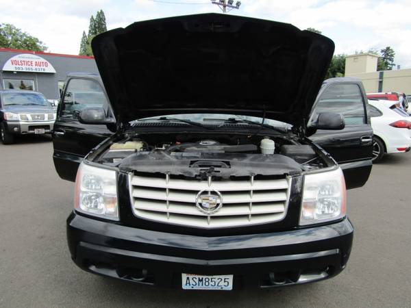 2005 Cadillac Escalade 4dr AWD - - by dealer - vehicle for sale in Milwaukie, OR – photo 24