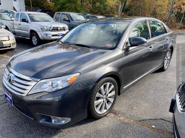 2011 Toyota Avalon Limited One Owner Limited for sale in Manchester, NH – photo 5