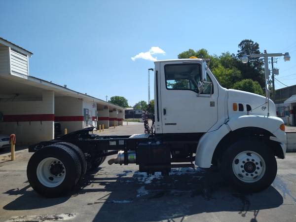 02 STERLING SINGle axle day Cab powerful cat/automatic 6 speed for sale in Dalton, GA – photo 4