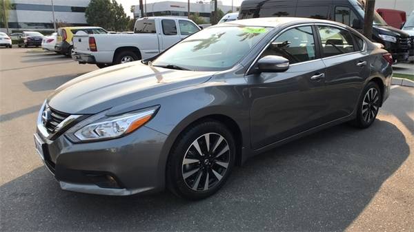 2018 Nissan Altima 2.5 SL With Only 26k Miles ONE Owner Clean Carfax... for sale in Fresno, CA – photo 8