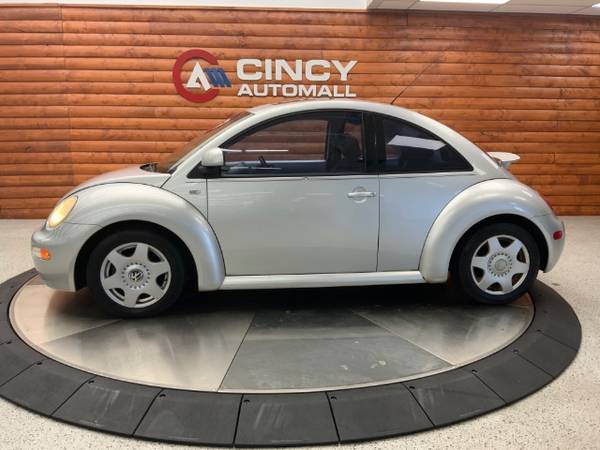 ***2000 VOLKSWAGEN NEW BEETLE/GLS 2.0 * $2500 CASH! *** - cars &... for sale in Fairfield, OH – photo 4