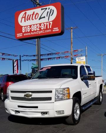 2011 Chevrolet Chevy Silverado 1500 Crew Cab LTZ Pickup 4D 5 3/4 ft for sale in Independence, MO – photo 2