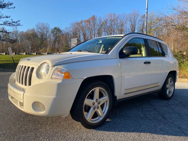 2007 JEEP COMPASS LIMITED 5 SPEED MANUAL - cars & trucks - by dealer... for sale in Laurel, District Of Columbia – photo 2