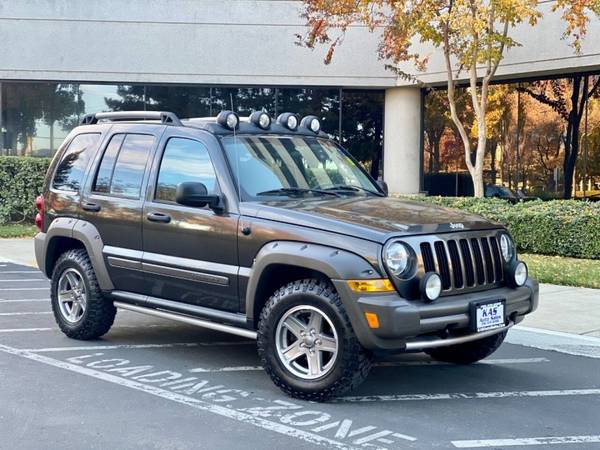 2006 Jeep Liberty Renegade 4dr SUV 4WD - cars & trucks - by dealer -... for sale in Sacramento, NV – photo 3
