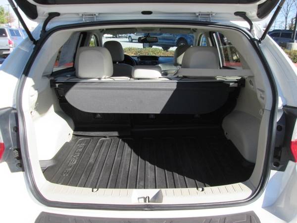 2014 Subaru XV Crosstrek 2.0i Limited suv Satin White Pearl - cars &... for sale in Fayetteville, AR – photo 12