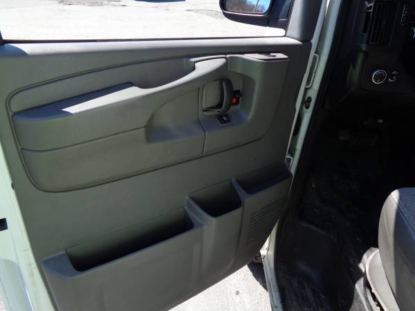2015 Chevrolet Express 2500 Cargo Extended - - by for sale in Lunenburg , MA – photo 10
