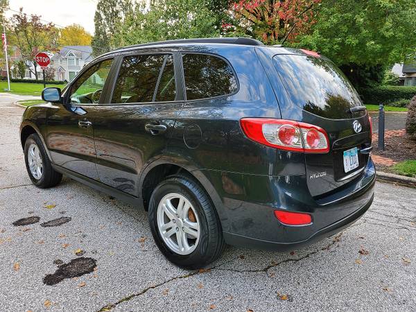 2011 Hyundai Santa Fe Limited AWD Like New SUV 18k Miles Warranty... for sale in Cleveland, OH – photo 5